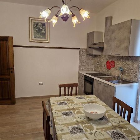 Societa Cooperativa Le Muse Appartement Scano Montiferro Buitenkant foto